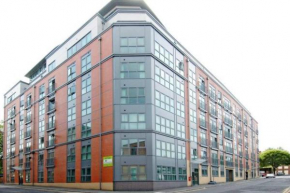 Remarkable 1-Bed Apartment in Nottingham